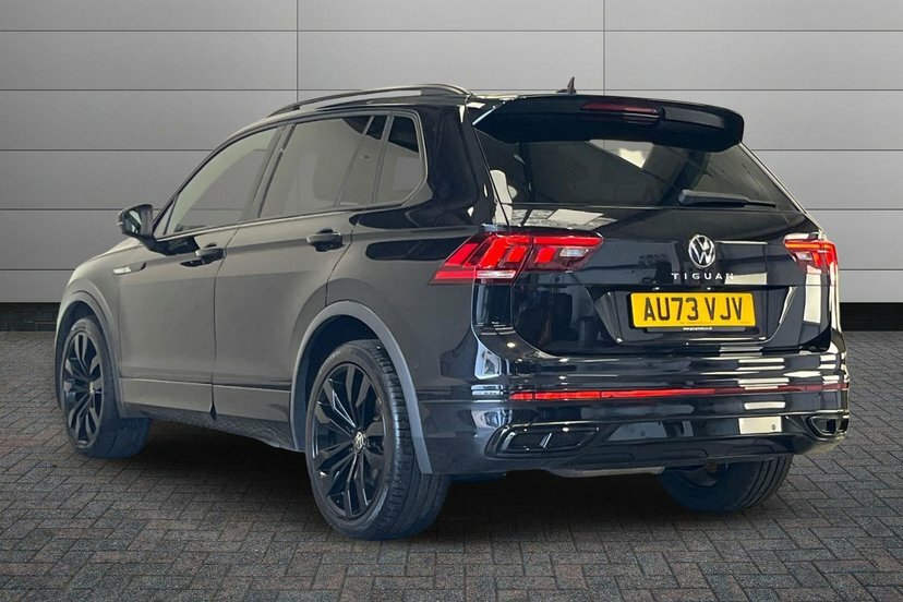 Volkswagen Tiguan 2.0 Tdi Black Edition Suv Dsg 150 Ps AU73VJV Black #3