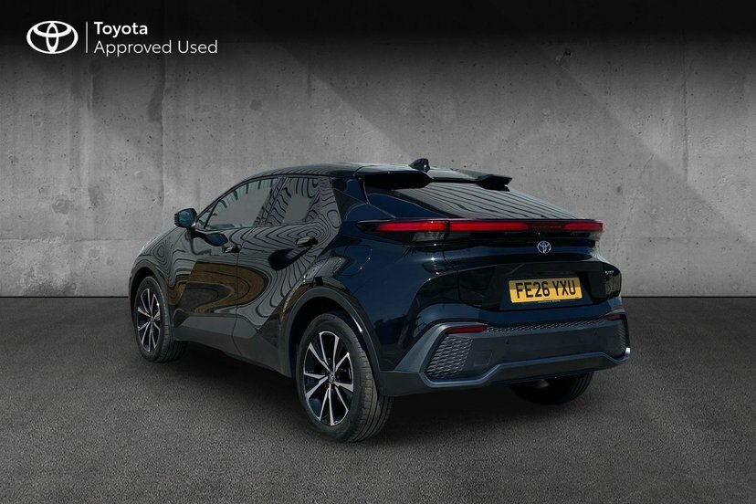 Toyota C-Hr 2.0 Vvt 13.6Kwh Design Suv Plug-in Hybr Black #4