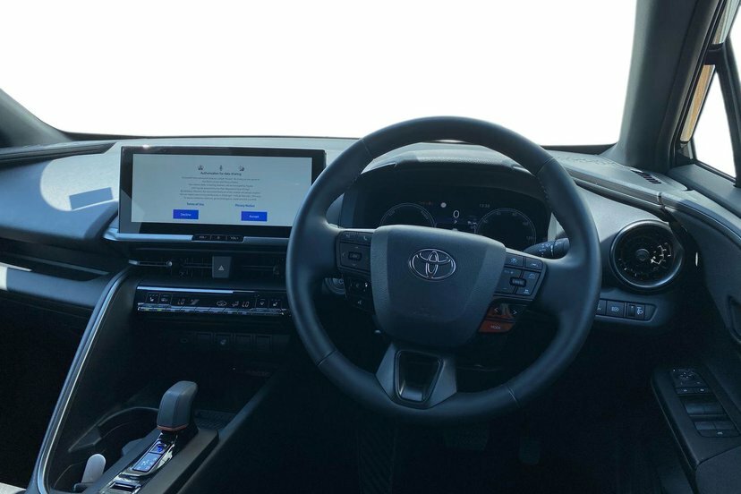 Toyota C-Hr 2.0 Vvt 13.6Kwh Design Suv Plug-in Hybr Black #6