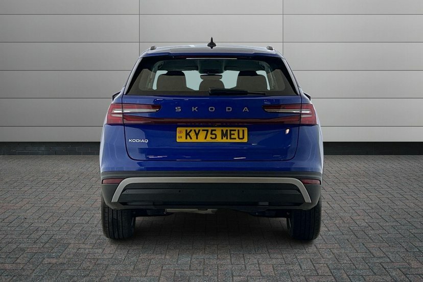 Skoda Kodiaq Se L White #9