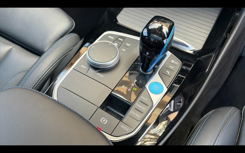 BMW iX3 80Kwh Premier Edition Suv Grey #10