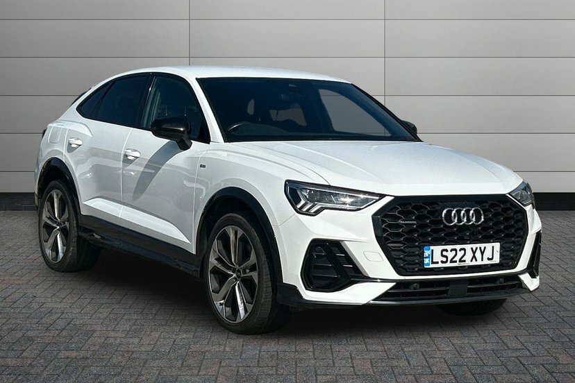 Audi Q3 2.0 Tfsi 40 Black Edition Sportback S T White