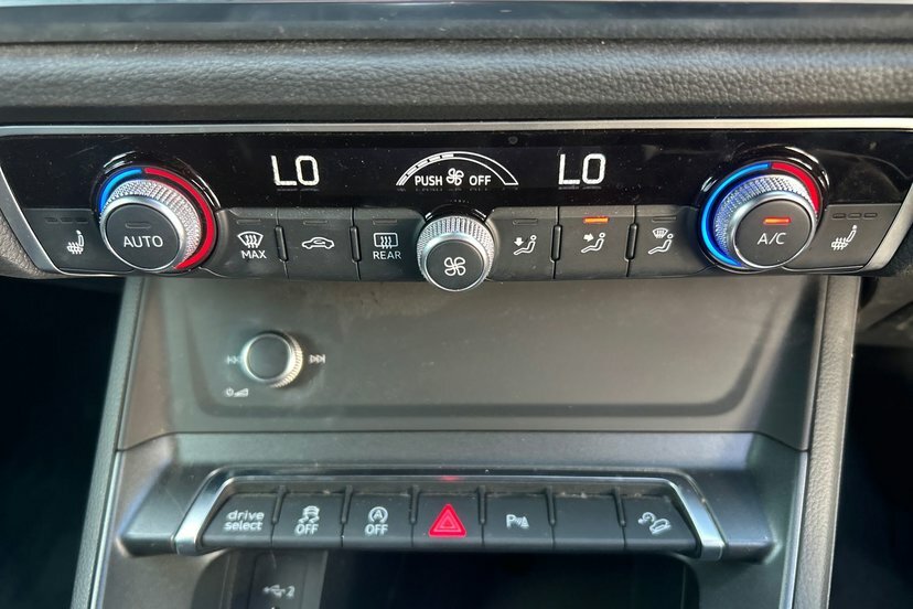 Audi Q3 40 Tfsi Quattro S Line S Tronic Cs Pack Black #16