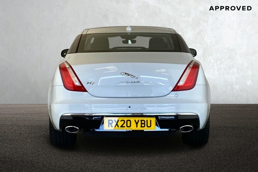 Jaguar XJ 3.0D V6 Portfolio Saloon 300 Ps White #6