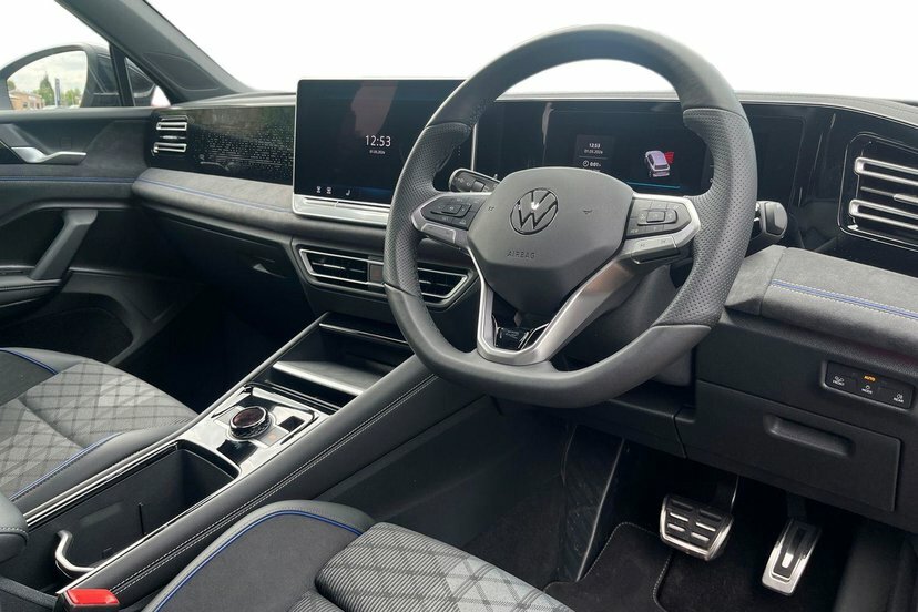 Volkswagen Tiguan 1.5 Etsi Mhev R-line Suv Hybrid Dsg 15 Black #6