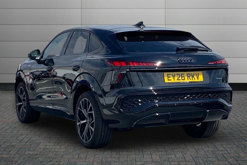 Audi Q3 2.0 Tfsi Edition 1 Sportback S Tronic Q EY26RKV Black #3