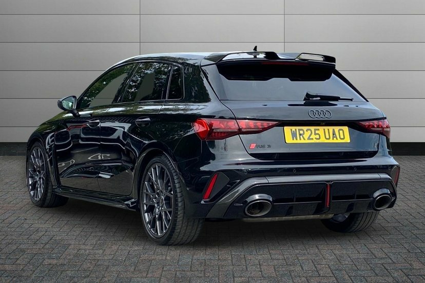 Audi RS3 2.5 Tfsi Carbon Black Sportback S Troni Black #3