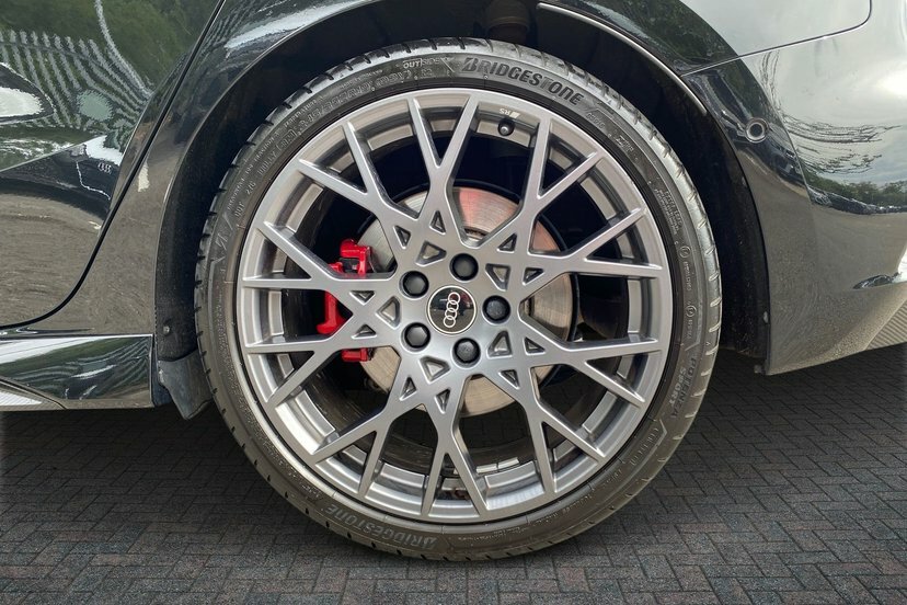 Audi RS3 2.5 Tfsi Carbon Black Sportback S Troni Black #5