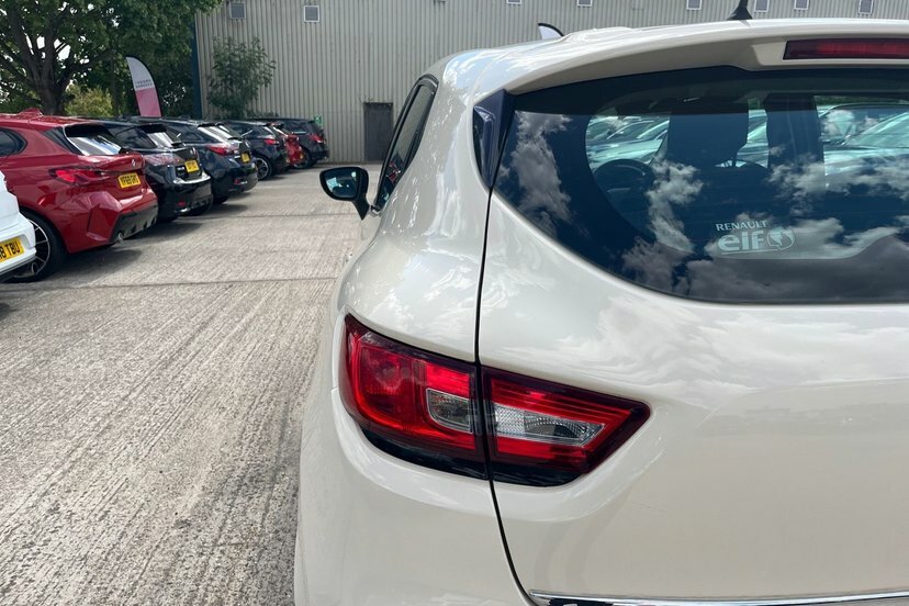 Renault Clio Hatchback 0.9 Tce Dynamique S Medianav Euro 5 Ss White #24