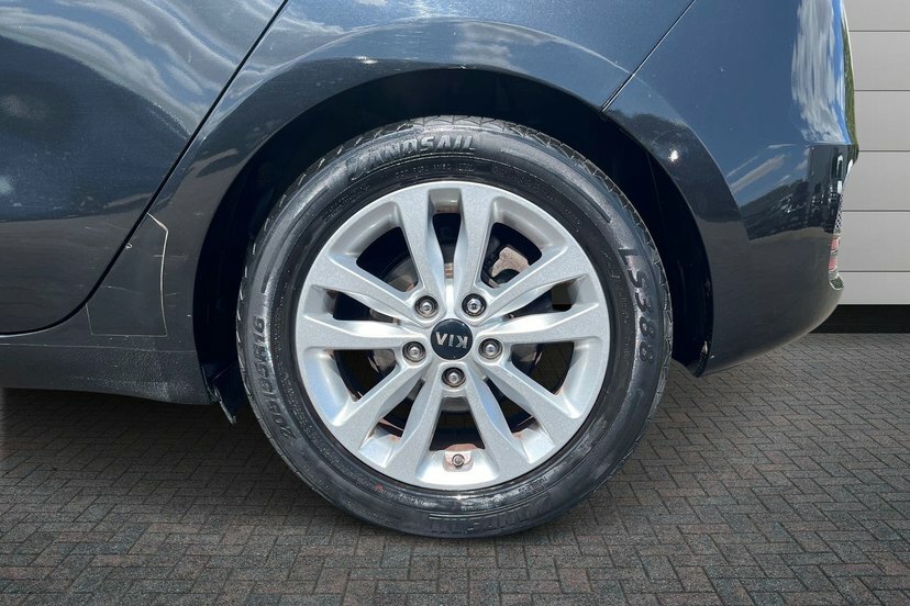 Kia Ceed 1.6 Crdi 2 Hatchback Dct 134 Bhp Black #5