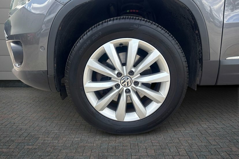 Volkswagen Tiguan 2.0 Tdi Bluemotion Tech Match Suv Dsg 4 Grey #5