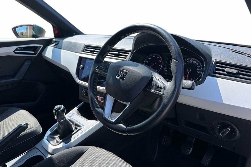 Seat Arona 1.0 Tsi Xcellence First Edition Suv Man Red #6