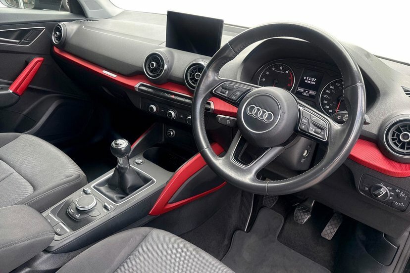 Audi Q2 1.0 Tfsi 30 Sport Suv 116 Ps LL68EBD Black #6