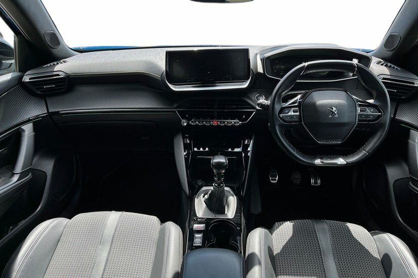 Peugeot 2008 1.2 Puretech Gt #6