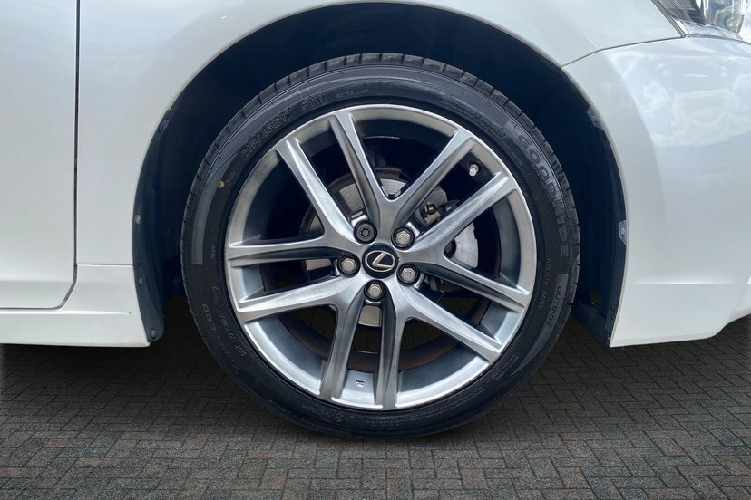 Lexus CT 1.8 200H Advance Plus Hatchback Hybrid White #4