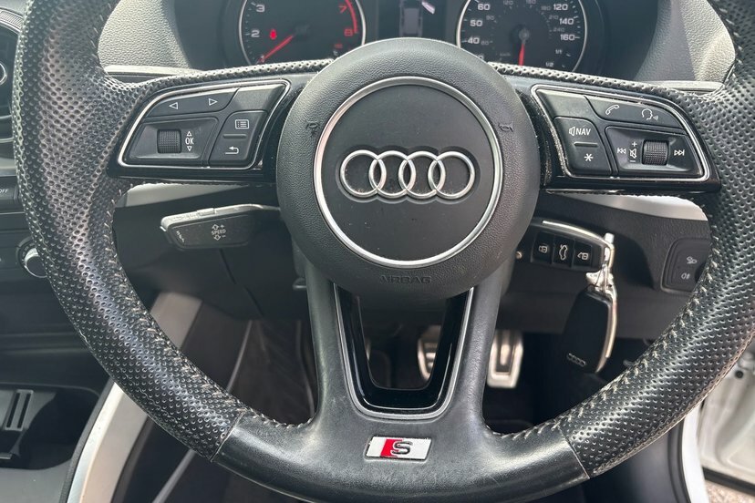 Audi Q2 Sport 35 Tfsi 150 Ps 6-Speed White #17