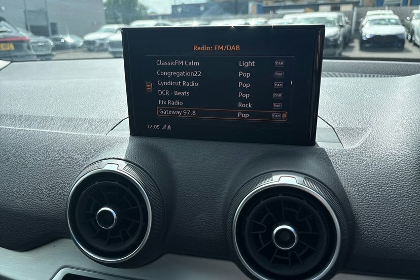 Audi Q2 Sport 35 Tfsi 150 Ps 6-Speed White #22