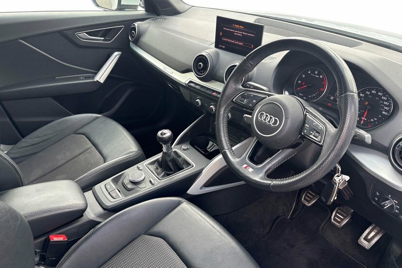 Audi Q2 1.0 Tfsi 30 S Line Suv 116 Ps White #6