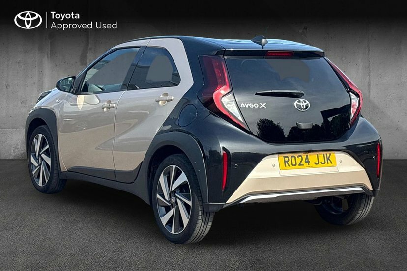 Toyota Aygo X 1.0 Vvt-i Exclusive Hatchback X-shift RO24JJK Black #4