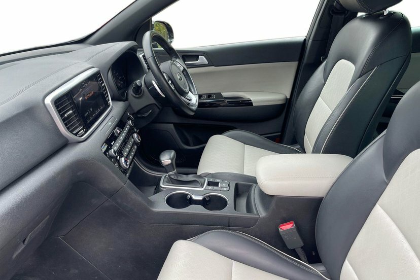 Kia Sportage 1.6 Crdi Mhev Gt-line Suv Hybrid Dct Aw Black #4