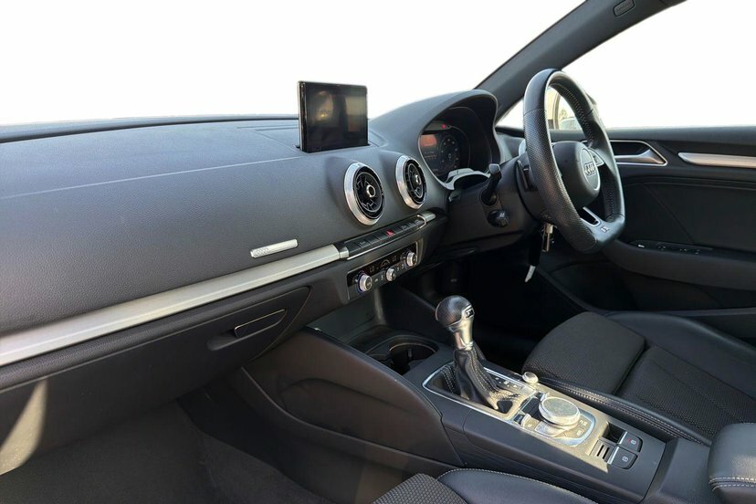 Audi A3 1.5 Tfsi Cod 35 S Line Saloon S Tronic GC19JCO White #2