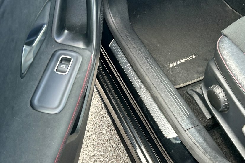 Mercedes-Benz A Class 1.3 A 180 Amg Line Executive 135 Bhp White #18