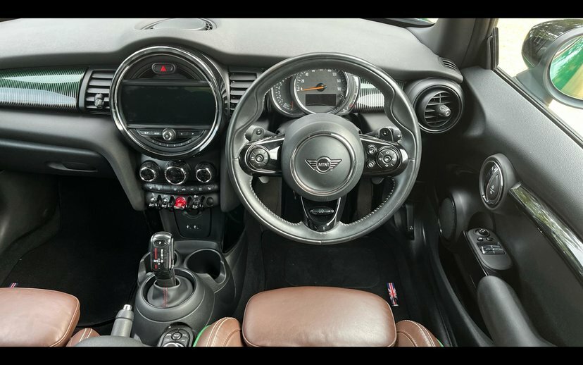 Mini Hatch 60 Years Edition LG69UBM Green #5