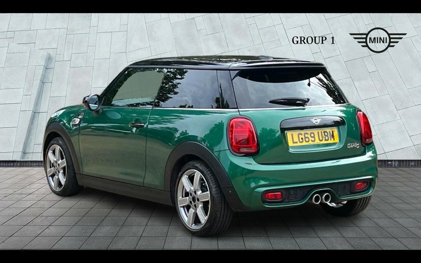 Mini Hatch 60 Years Edition LG69UBM Green #2