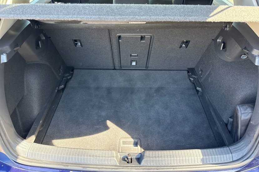 Volkswagen Golf 1.5 Etsi R-line Dsg Grey #9