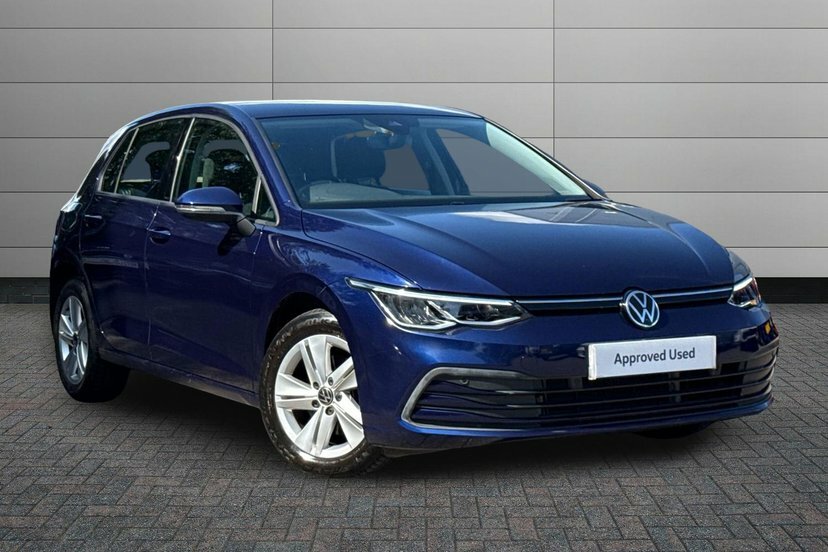 Volkswagen Golf 1.5 Tsi Life Hatchback 150 Ps Blue