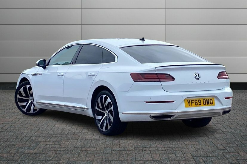 Volkswagen Arteon 2.0 Tdi R-line Fastback Dsg 190 Ps White #3