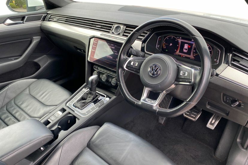Volkswagen Arteon 2.0 Tdi R-line Fastback Dsg 190 Ps White #6
