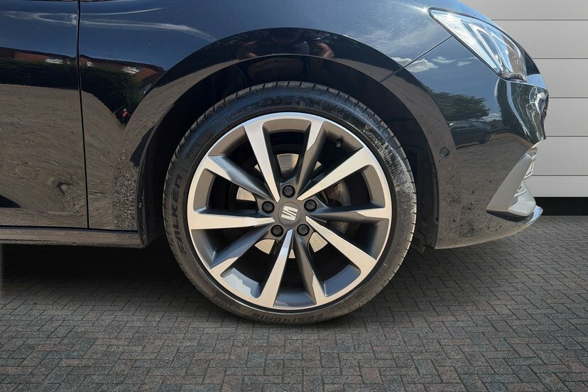 Seat Leon 1.5 Etsi Mhev Fr Sport Hatchback Hybrid Black #5