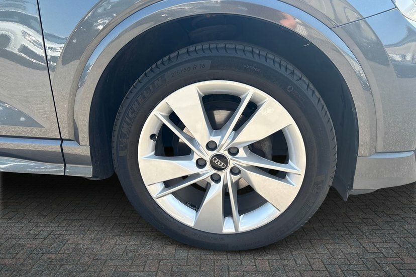 Audi Q2 1.5 Tfsi Cod 35 S Line Suv S Tronic 15 Grey #5