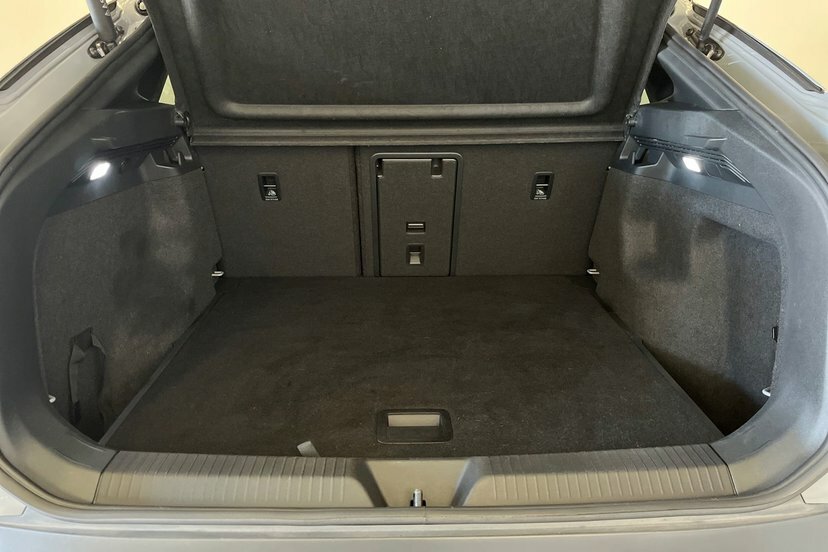 Volkswagen ID.5 128Kw Style Pro 77Kwh Grey #10