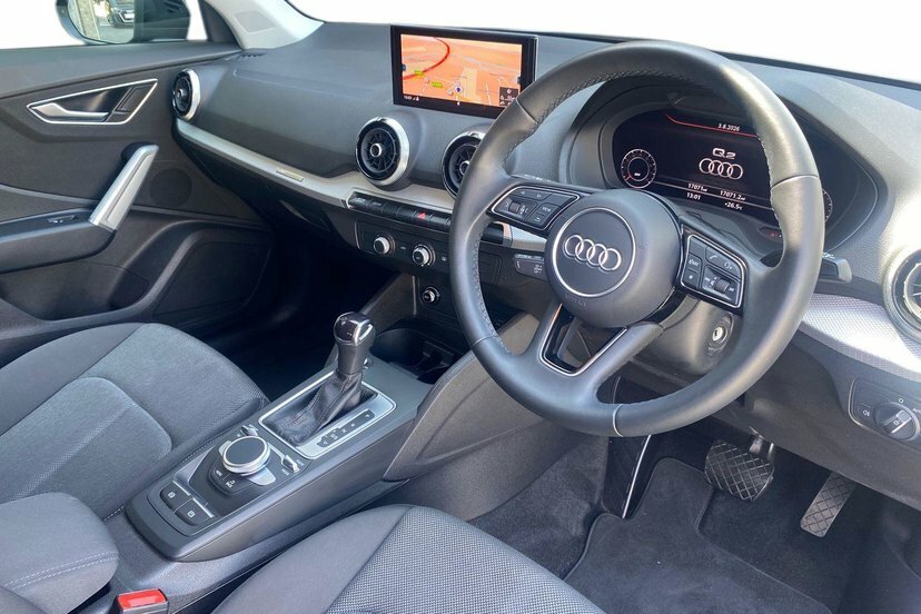 Audi Q2 1.5 Tfsi Cod 35 Sport Suv S Tronic 150 EY72ZTO Black #6