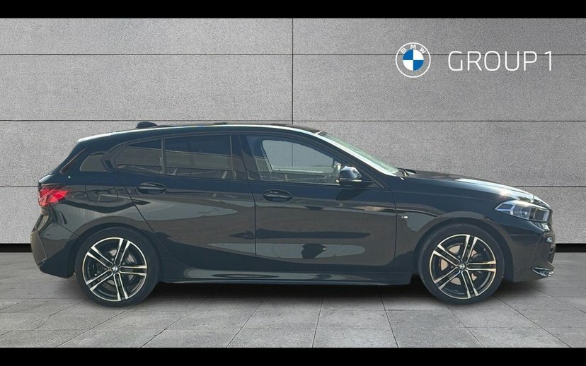 BMW 1 Series 118I M Sport Black #3
