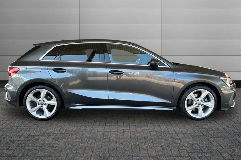 Audi A3 1.5 Tfsi 35 S Line Sportback S Tronic Grey #4