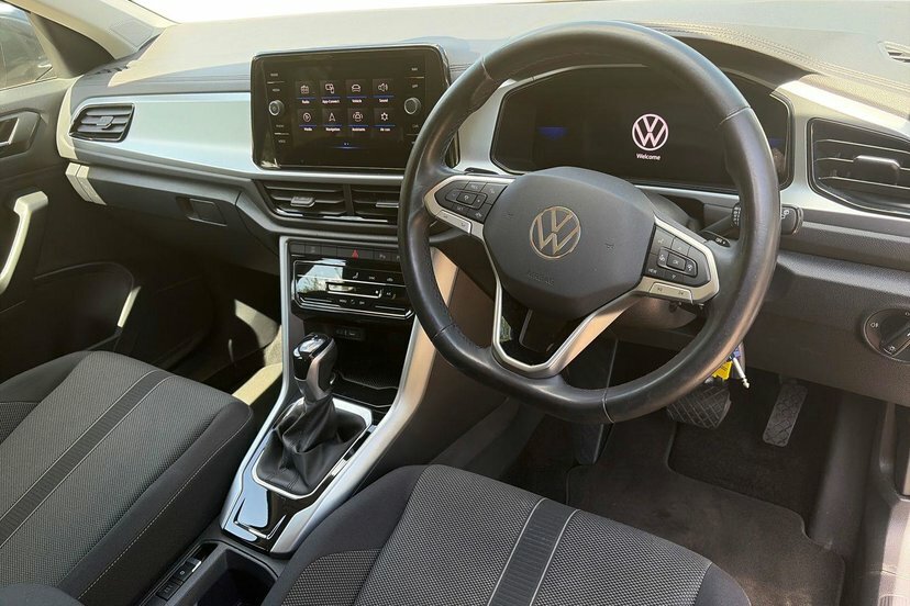 Volkswagen T-Roc 1.5 Tsi Life Suv Dsg 150 Ps Grey #6