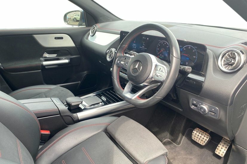 Mercedes-Benz EQA Eqa 250 70.5Kwh Amg Line Premium Suv Electr Blue #5