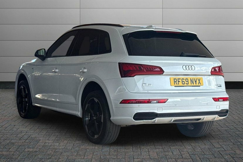 Audi Q5 2.0 Tdi 40 Black Edition Suv S Tronic Q White #3