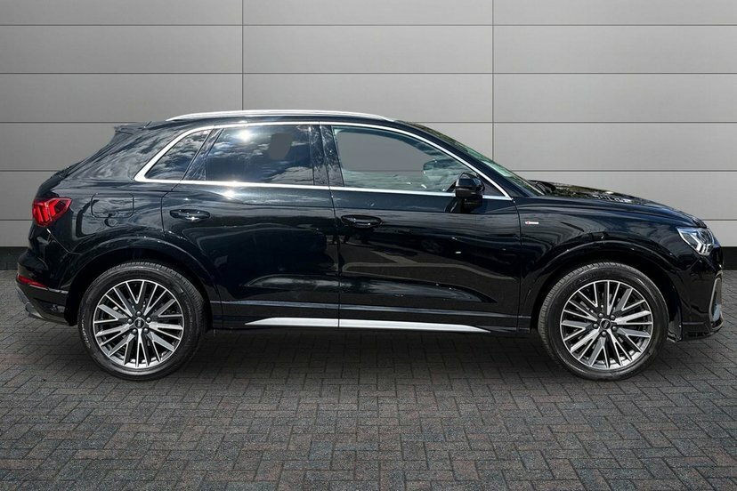 Audi Q3 1.4 Tfsie 45 S Line Suv Plug-in Hybrid Black #4