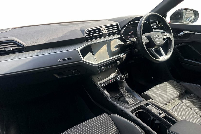 Audi Q3 1.4 Tfsie 45 S Line Suv Plug-in Hybrid Black #2