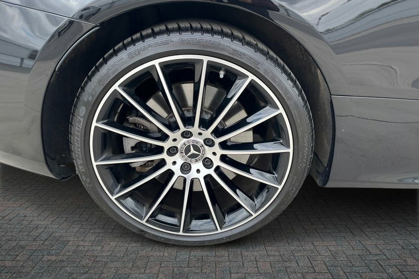 Mercedes-Benz E Class 3.0 E450 V6 Amg Line Premium Plus Coupe Petr Black #4