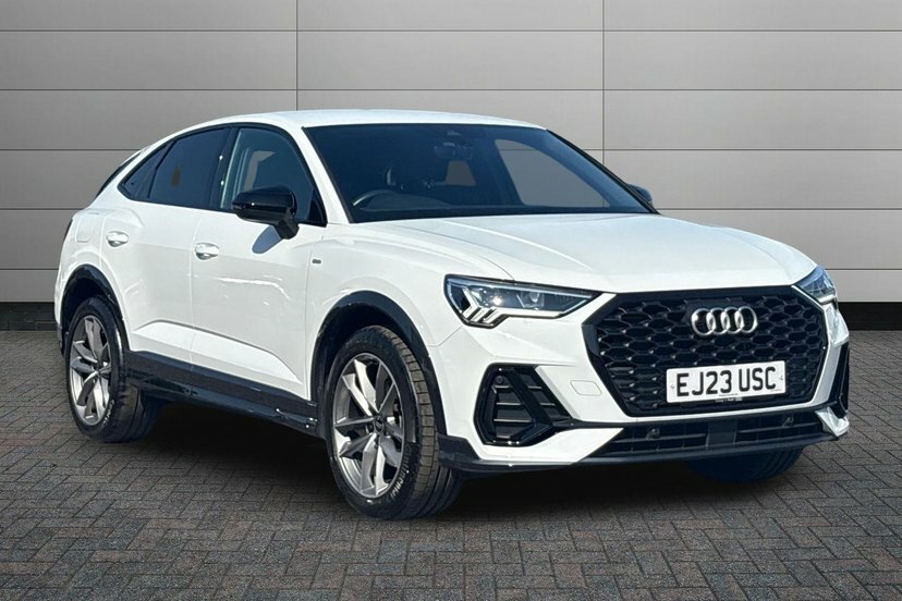 Audi Q3 1.5 Tfsi Cod 35 Black Edition Sportback White