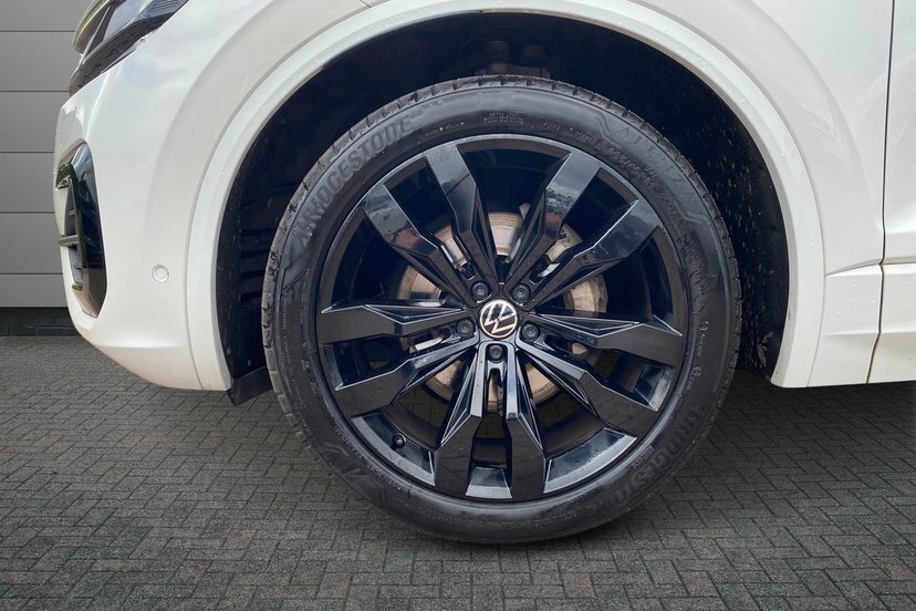 Volkswagen Touareg 3.0 Tdi V6 Black Edition Suv Tiptronic WR21HXP White #5
