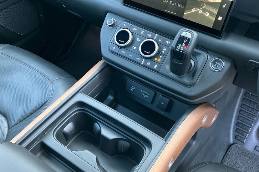 Land Rover Defender 90 Xs Edition Brown #12