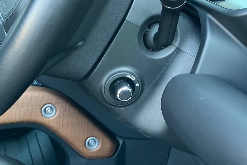 Land Rover Defender 90 Xs Edition Brown #25