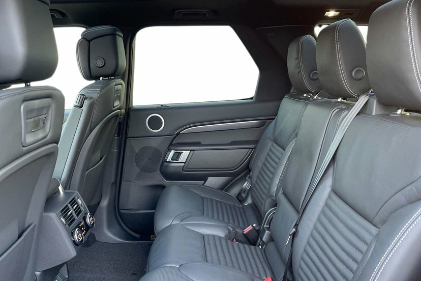 Land Rover Discovery 3.0 D350 Mhev Metropolitan Edition Suv Black #4