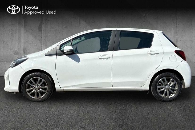 Toyota Yaris Vvt-i Excel Red #17